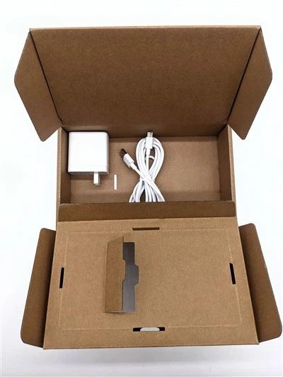 Doos met audioapparatuur
